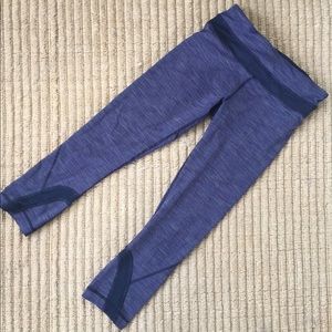 Lululemon cropped workout leggings
